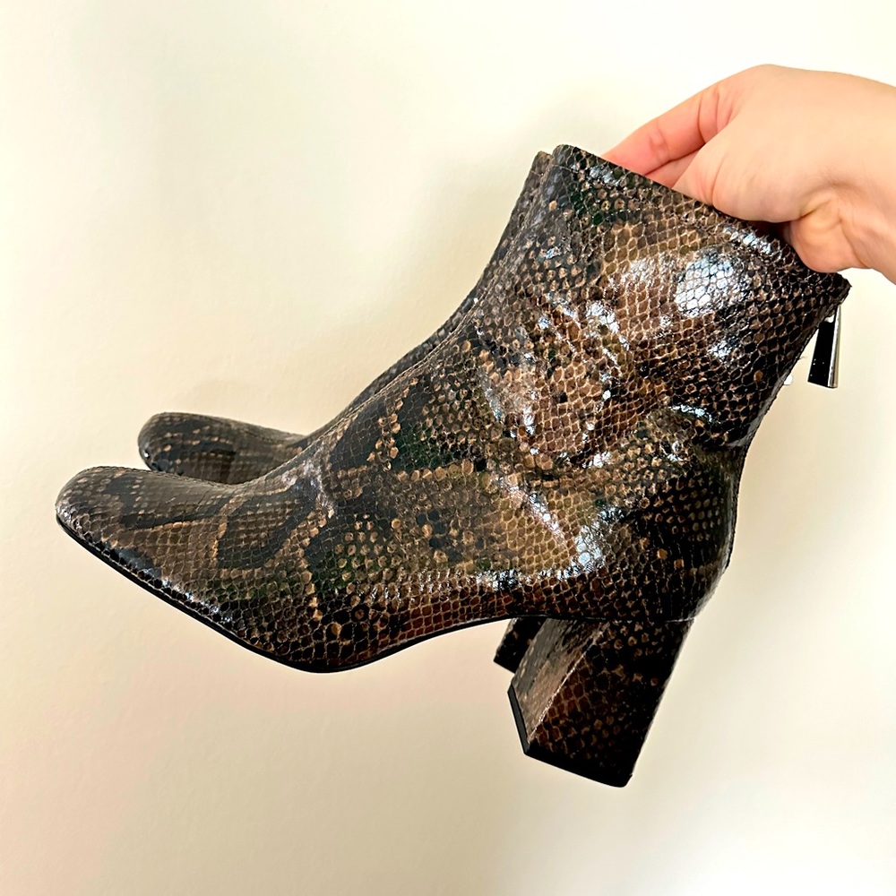 Zara Reptile print booties / HEELED ANIMAL PRINT BOOTS